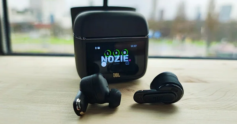 JBL Tour Pro 3, hebben we in-ears met een beeldscherm nodig?